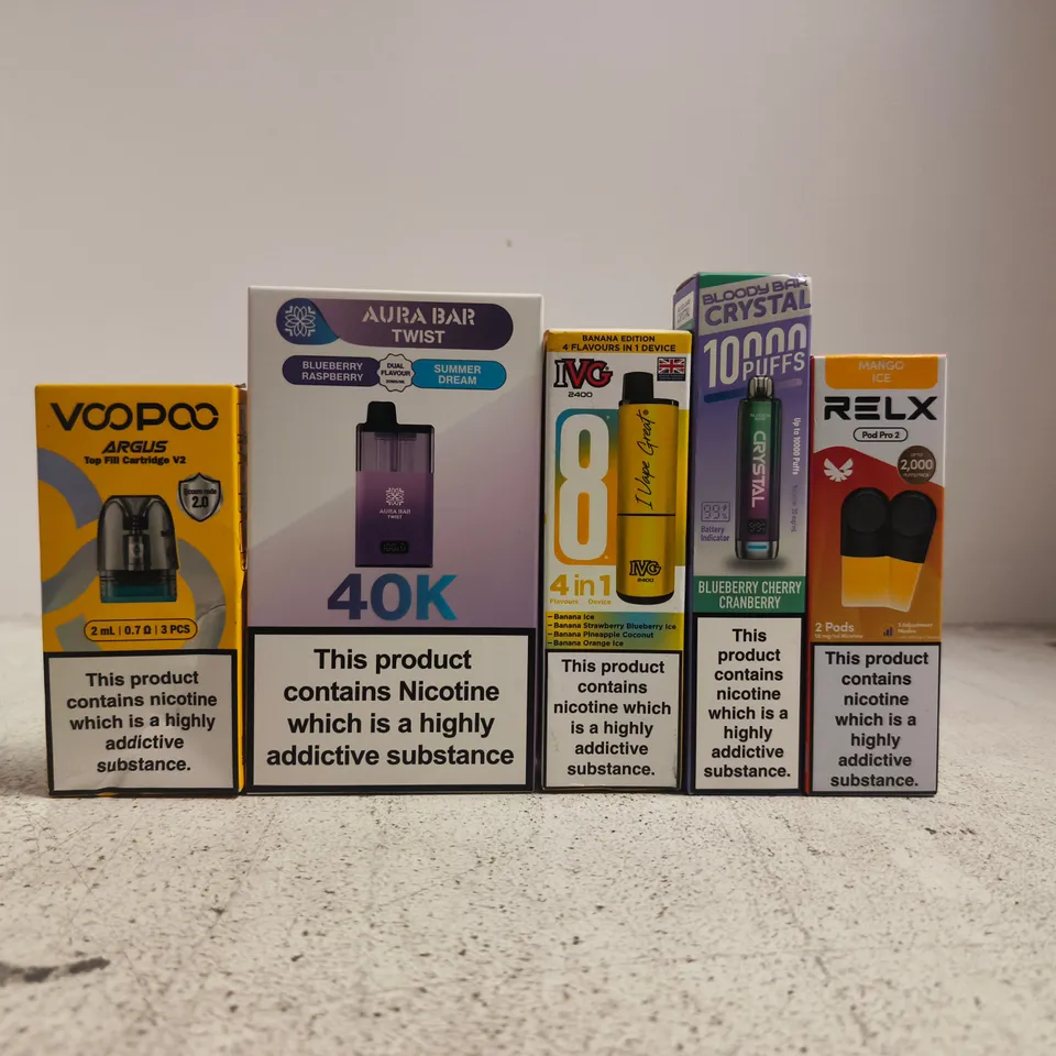 APPROXIAMTELY 15 ASSORTED VAPING PRODUCTS - COLLECTION ONLY