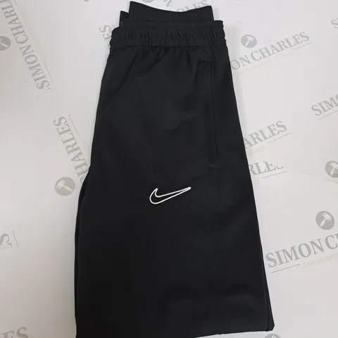 NIKE LOGO DRI-FIT SKINNY JOGGERS SIZE L