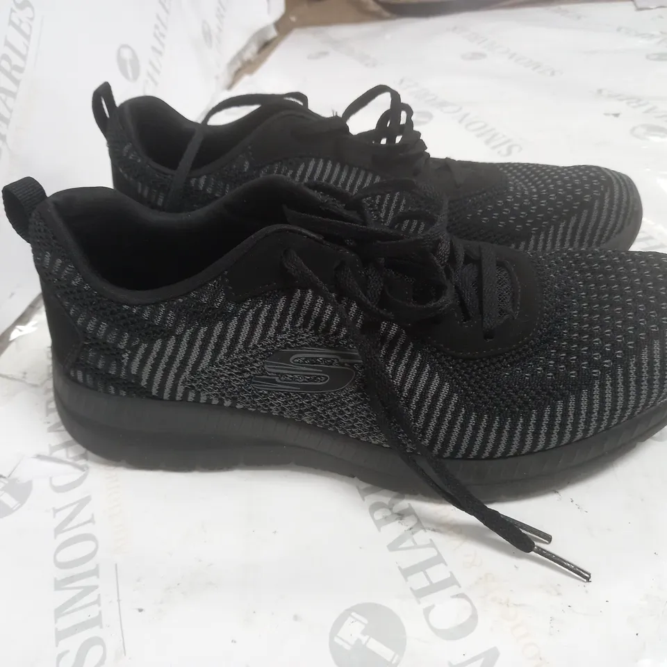 SKETCHERS TRAINERS GREY