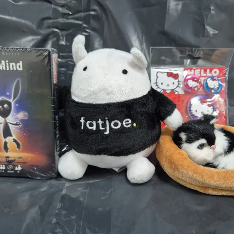 APPROXIMATELY 20 ASSORTED TOYS AND GAMES TO INCLUDE HELLO KITTY BADGES, THE MIND CARD GAME, ETC - COLLECTION ONLY