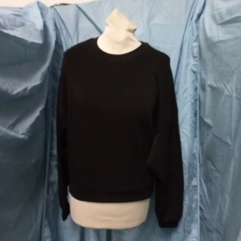 STRADIVARIUS BLACK SWEATSHIRT β SIZE M