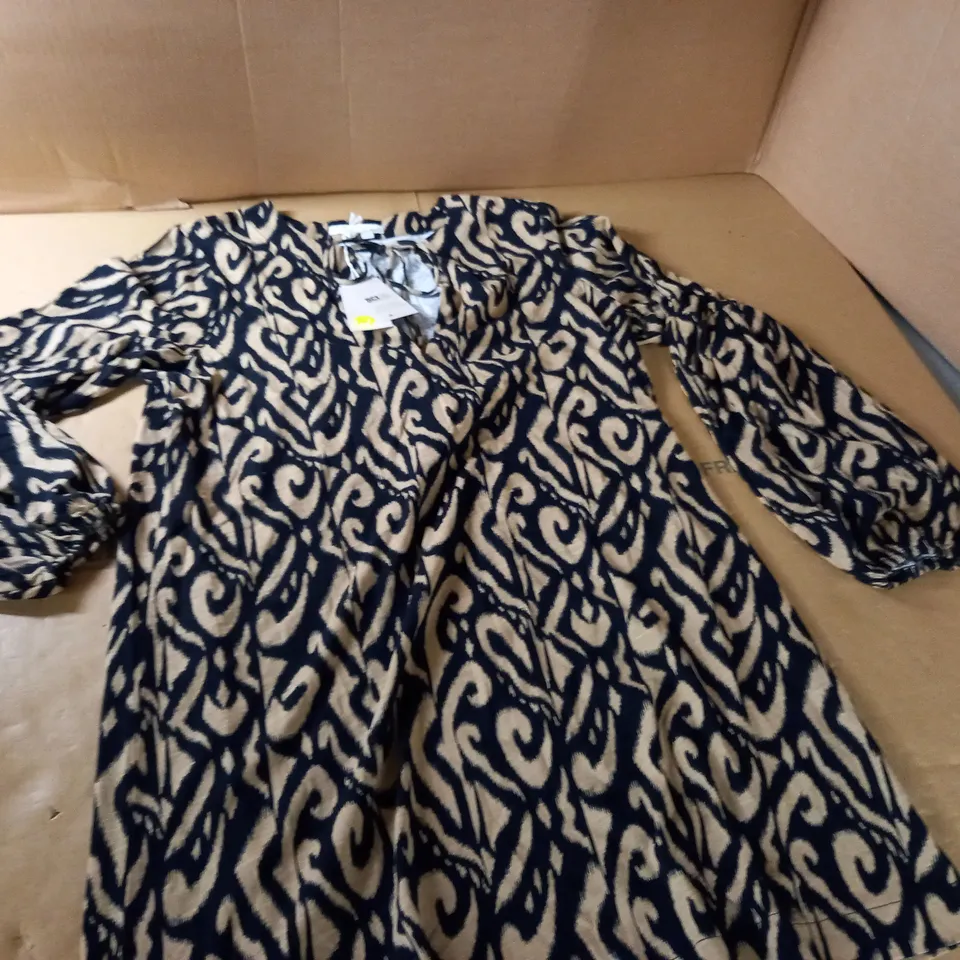 BODEN PATTERNED BLOUSE - UK 14 L