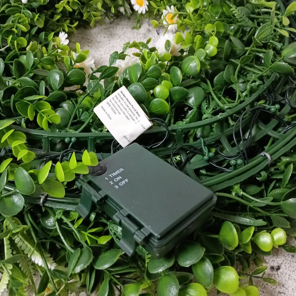 GARDEN STORIES PRE LIT WREATH BOXED