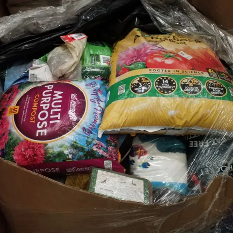PALLET CONTAINING ASSORTED GARDEN PRODUCTS & SUBSTRATES