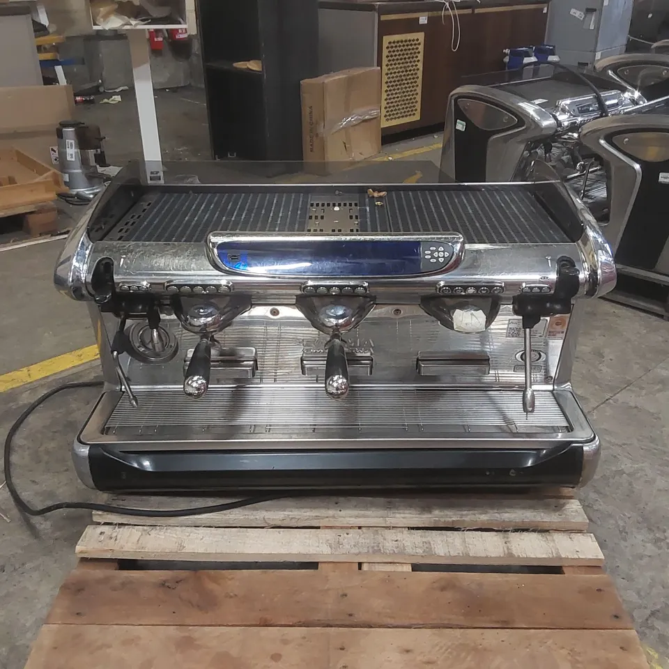 FAEMA EMBLEMA COMMERCIAL 3 GROUP COFFEE MACHINE