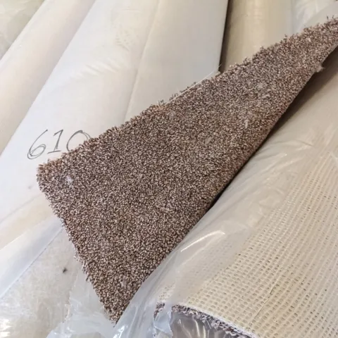 ROLL OF QUALITY STS HERITAGE LUXURY CARPET // APPROX SIZE: 5.00 X 2.44m