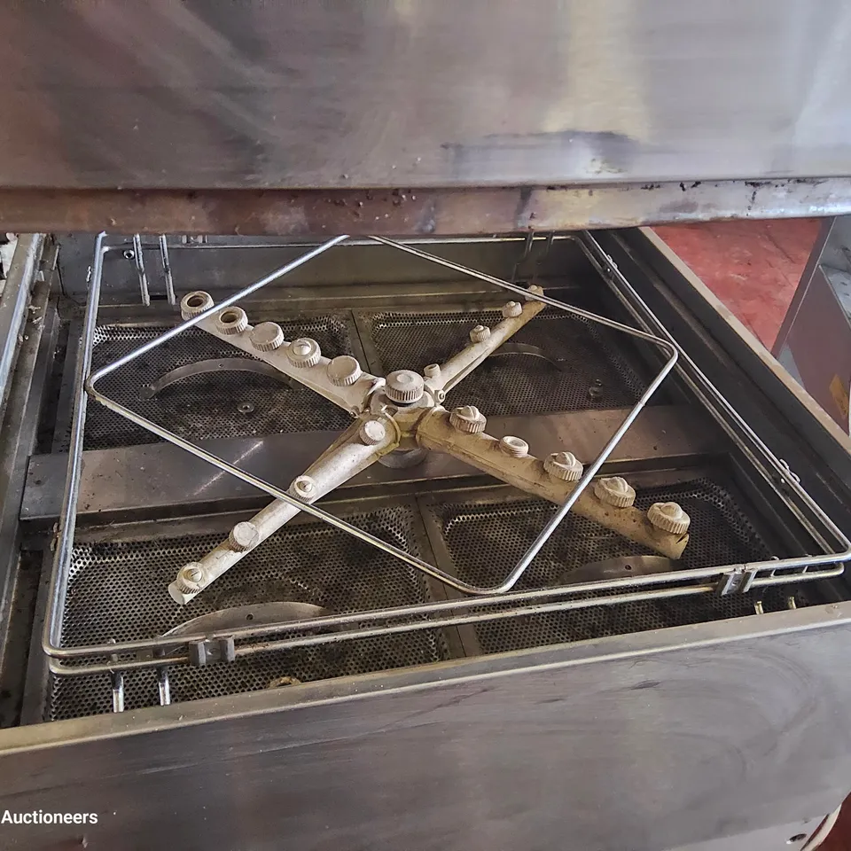 OMNIWASH PASS THROUGH GLASSWASHER