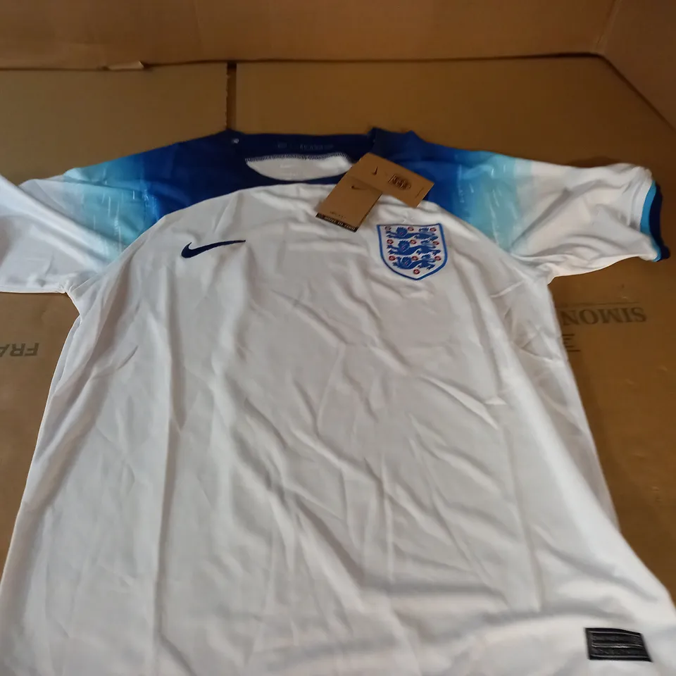 ENGLAND WHITE FOOTBALL T-SHIRT - L