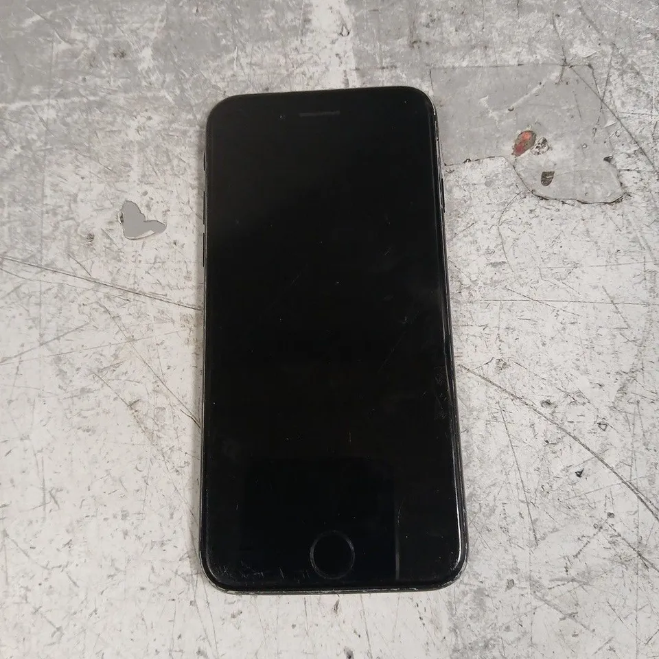 APPLE IPHONE MODEL UNSPECIFIED IN BLACK