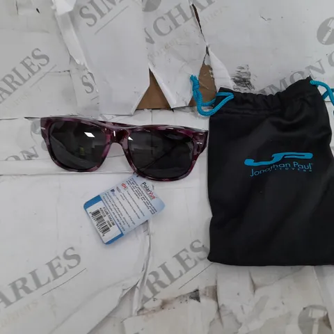 JPE CLASSIC CUNGLASSES WITH CASE IN PURPLE 
