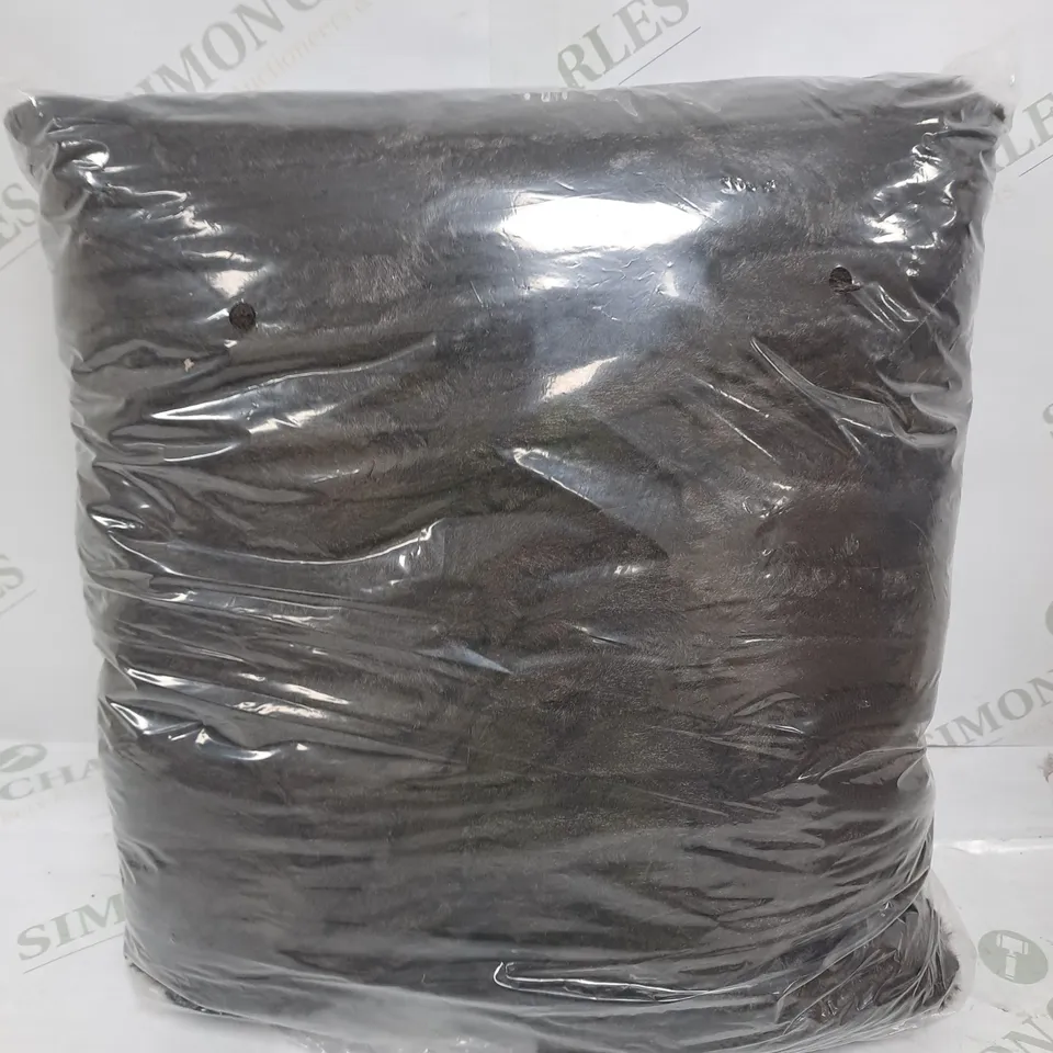 BOXED COZEE HOME FAUX FUR HEATED THROW IN CHOCOLATE