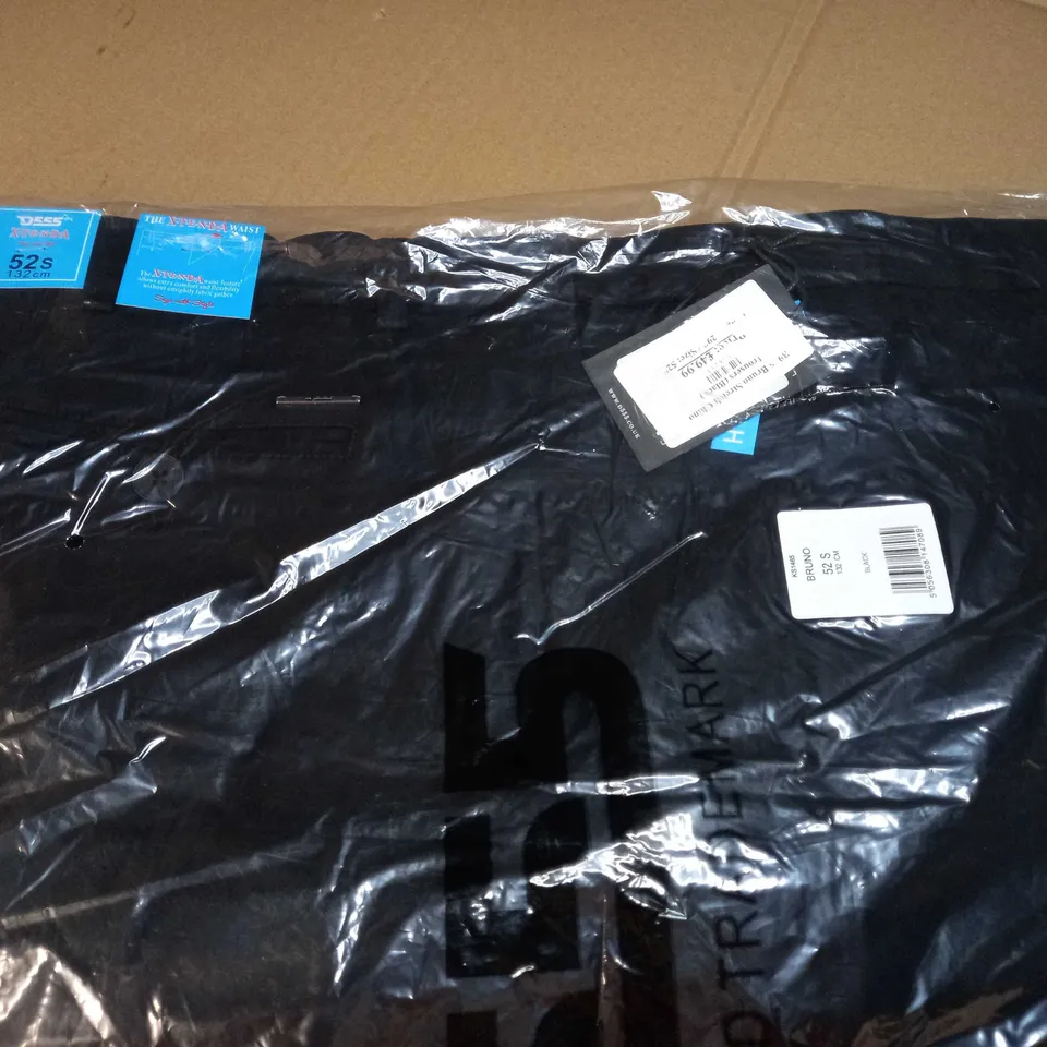 PACKAGED BLACK STRETCH CHINO - W52/L29