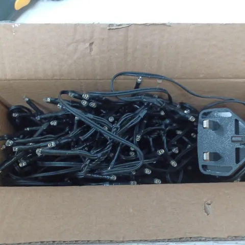 BOXED GARDEN REFLECTIONS OUTDOOR CASCADING LED CLUSTER LIGHT STRAND WITH 8 FUNCTIONS