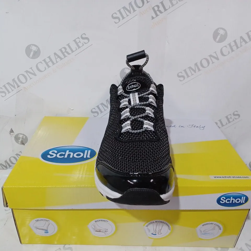 BOXED SCHOLL WIND STEP TRAINERS - UK 5 