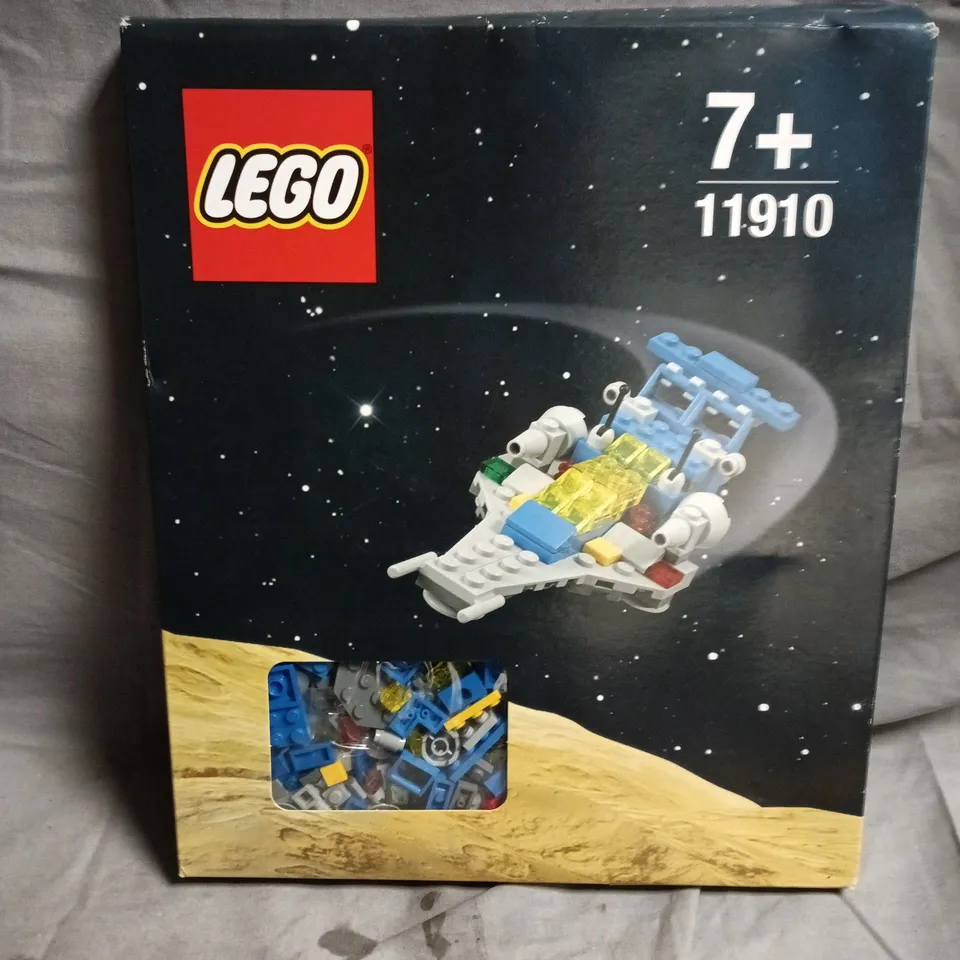 LEGO 11910 MINI SPACE CRUISER