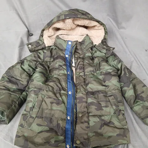 BABY GAP COLDCONTROL MAX COAT IN CAMO GREEN - 5 YEARS