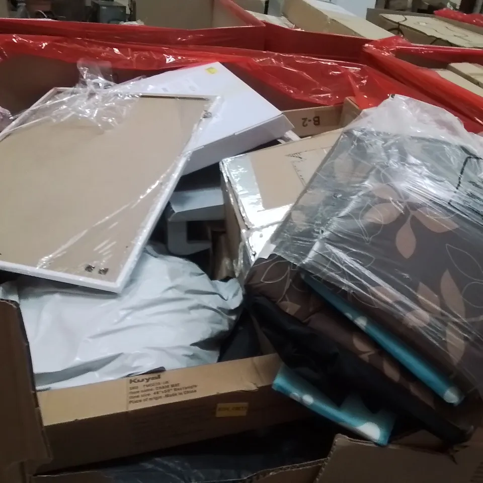PALLET OF ASSORTED HOUSEHOLD GOODS AND PRODUCTS TO INCLUDE;AREA RUG,WALKING PAD,GARDEN HOSE ATTACHMENT 