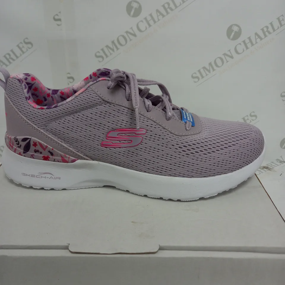 BOXED PAIR OF PINK SKETCH-AIR TRAINERS SIZE 6.5
