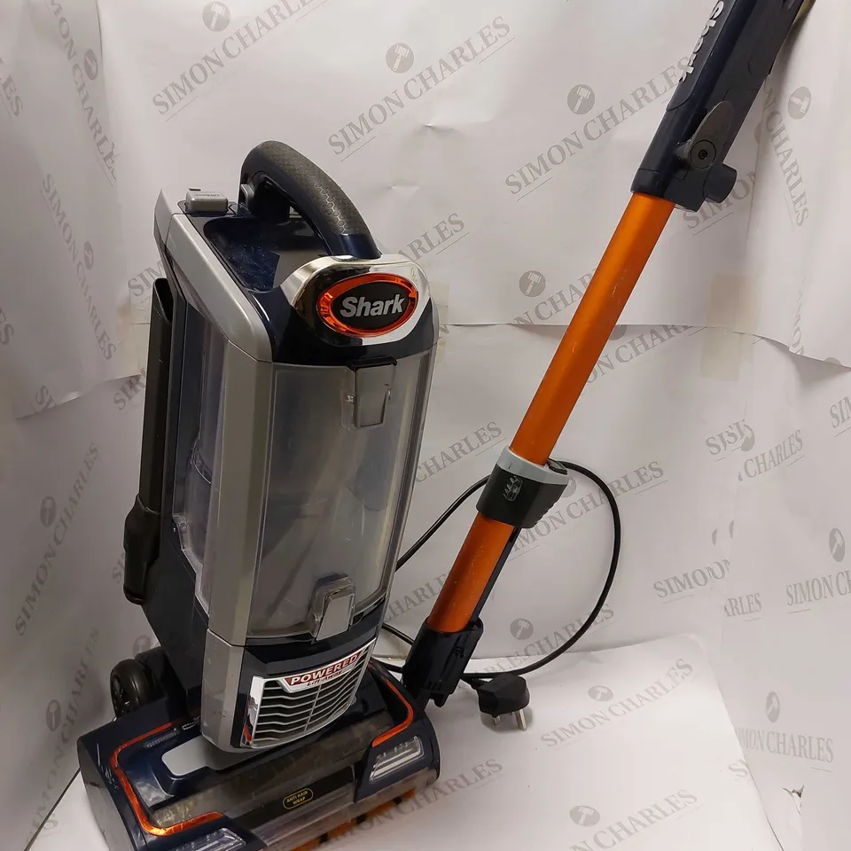 SHARK UPRIGHT VACUUM CLEANER