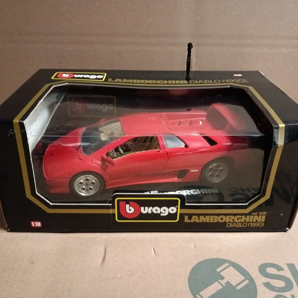 BURAGO LAMBORGHINI DIABLO (1990) 1:18 DIE-CAST MODEL CAR