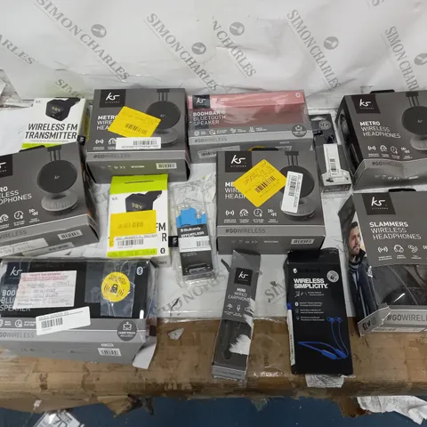 APPROXIMATELY 12 ELECTRICAL GOODS TO INCLUDE HEADPHONES, HEADSETS, AND EARBUDS ETC.