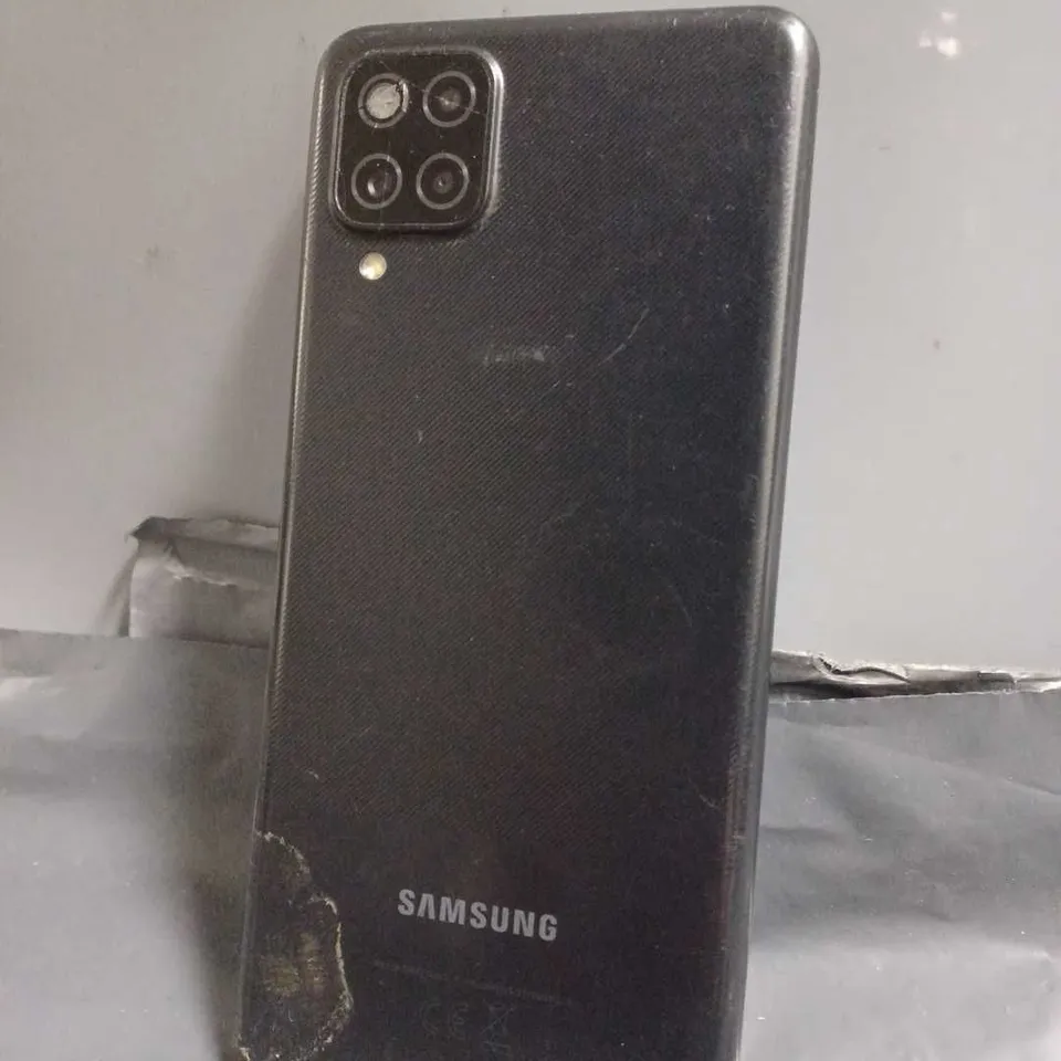 SAMSUNG GALAXY A12