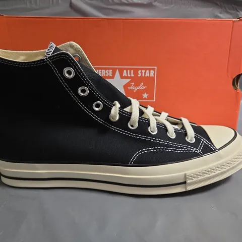 BOXED CONVERSE CHUCK 70 HI TRAINERS IN BLACK - UK 11.5