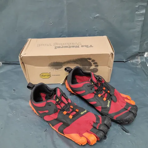 UNBOXED PAIR OF VIBRAM V-TRAIL 2.0 RED/ORANGE/BLACK - UK 11.5 