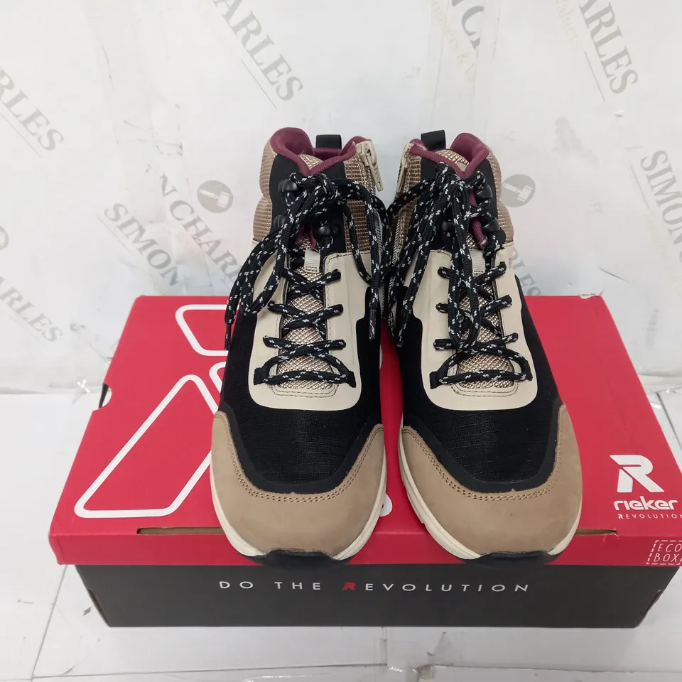 BOXED PAIR OF RIEKER HIKING BOOTS IN CREAM SIZE 5