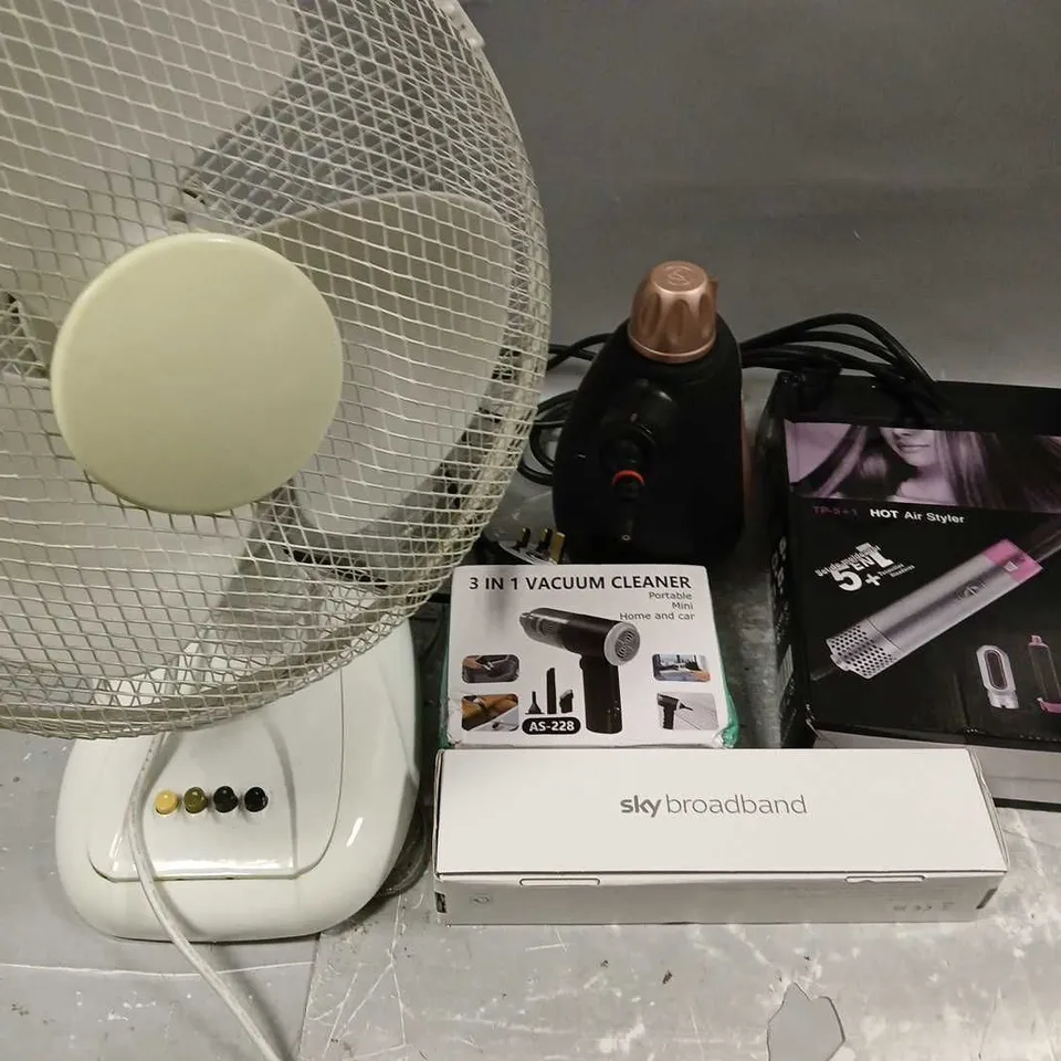 LOT OF APPROXIMATELY 12 ASSORTED ITEMS TO INCLUDE HOME NETWORKING ITEMS, HOT AIR STYLER AND 3IN1 VACUUM CLEANER