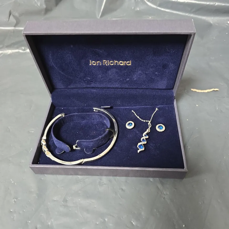 JON RICHARD SAPHIRE AND CRYSTAL TWIST JEWELLERY SET