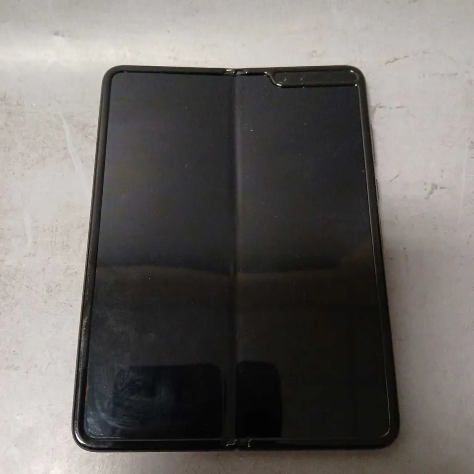 SAMSUNG GALAXY FOLD MOBILE PHONE 