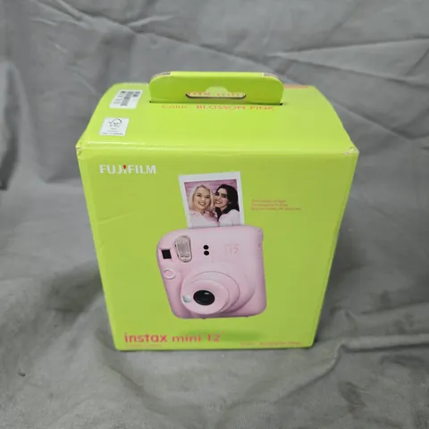 FUJIFILM INSTAX MINI 12 INSTANT CAMERA – BLOSSOM PINK