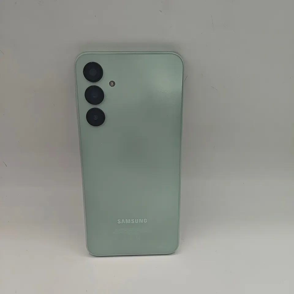 BOXED SAMSUNG GALAXY A16 4/128GB IN LIGHT GREEN - SM-A165F