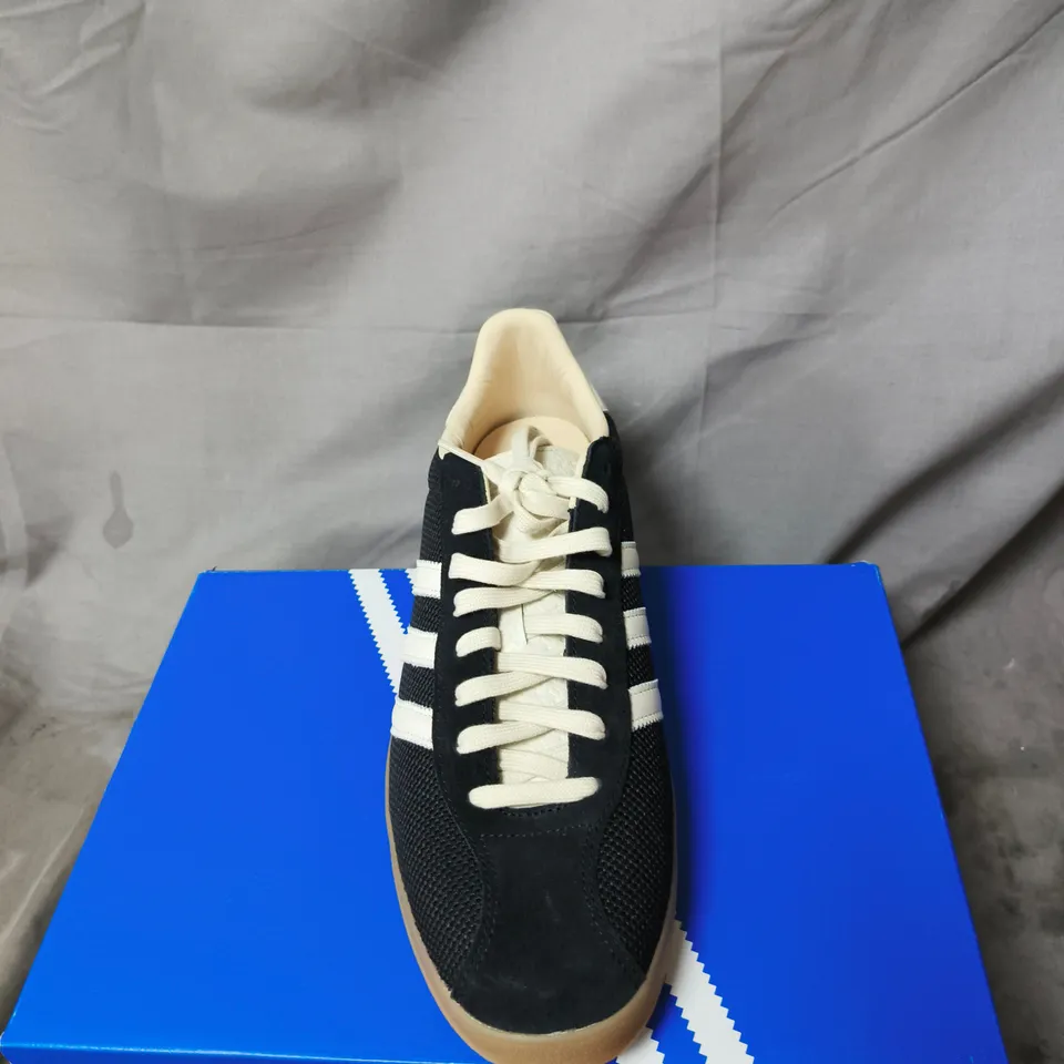 ADIDAS TRAINERS, BLACK WITH WHITE 3-STRIPES, GUM SOLE UK SIZE 11