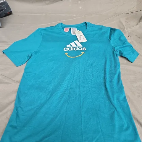ADIDAS TSHIRT IN BLUE SIZE 15-16 YEARS