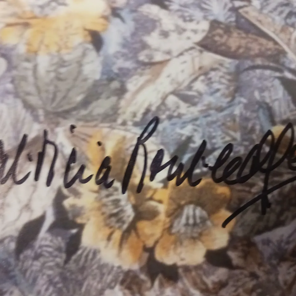 SET OF 2 PATRICIA ROUTLEDGE SIGNED HYACINTH BUCKET PHOTOGRAPHIC PRINTS