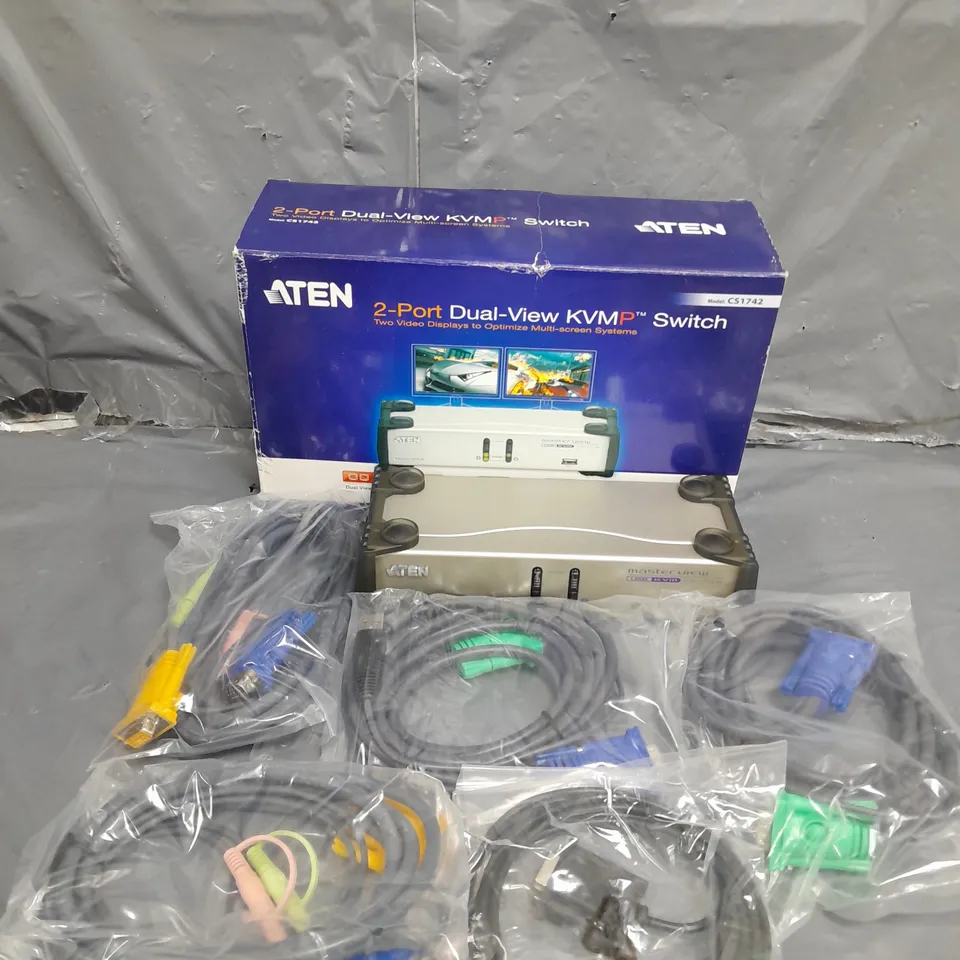 ATEN 4-PORT USB VGA/AUDIO KVM SWITCH 