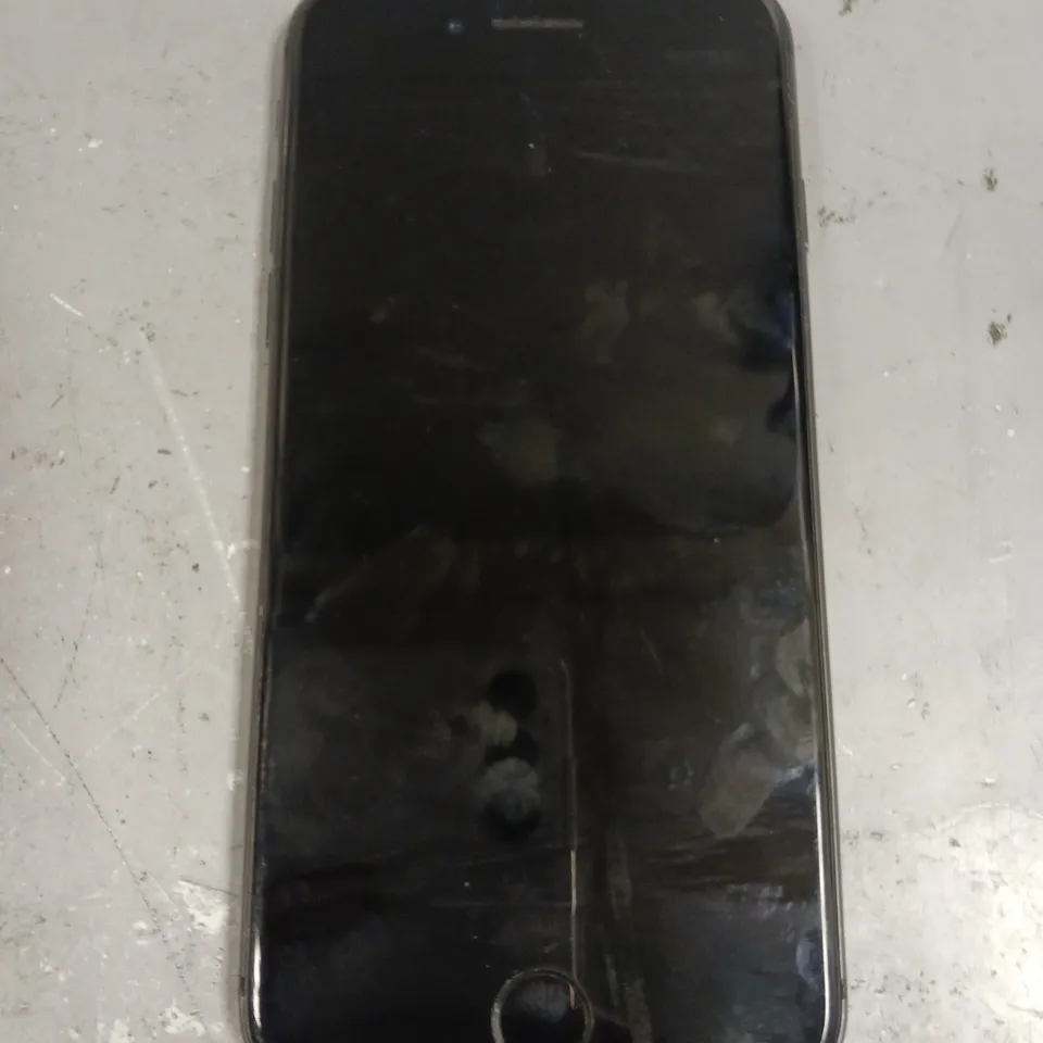 APPLE IPHONE 8 SMARTPHONE 
