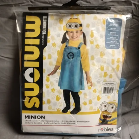 MINION CHILD COSTUME – BLUE OVERALLS WITH YELLOW TOP AND GOGGLES - 2/3 YEARS