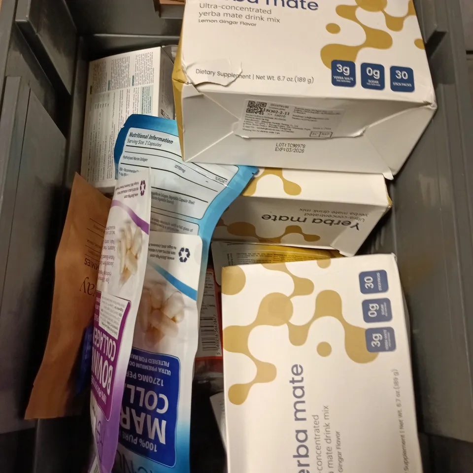 APPROXIMATELY 15 ASSORTED VITAMIN/HEALTH AID PRODUCTS TO INCLUDE MARINE COLLAGEN, YERBA MATE, OMEGA-3 ETC