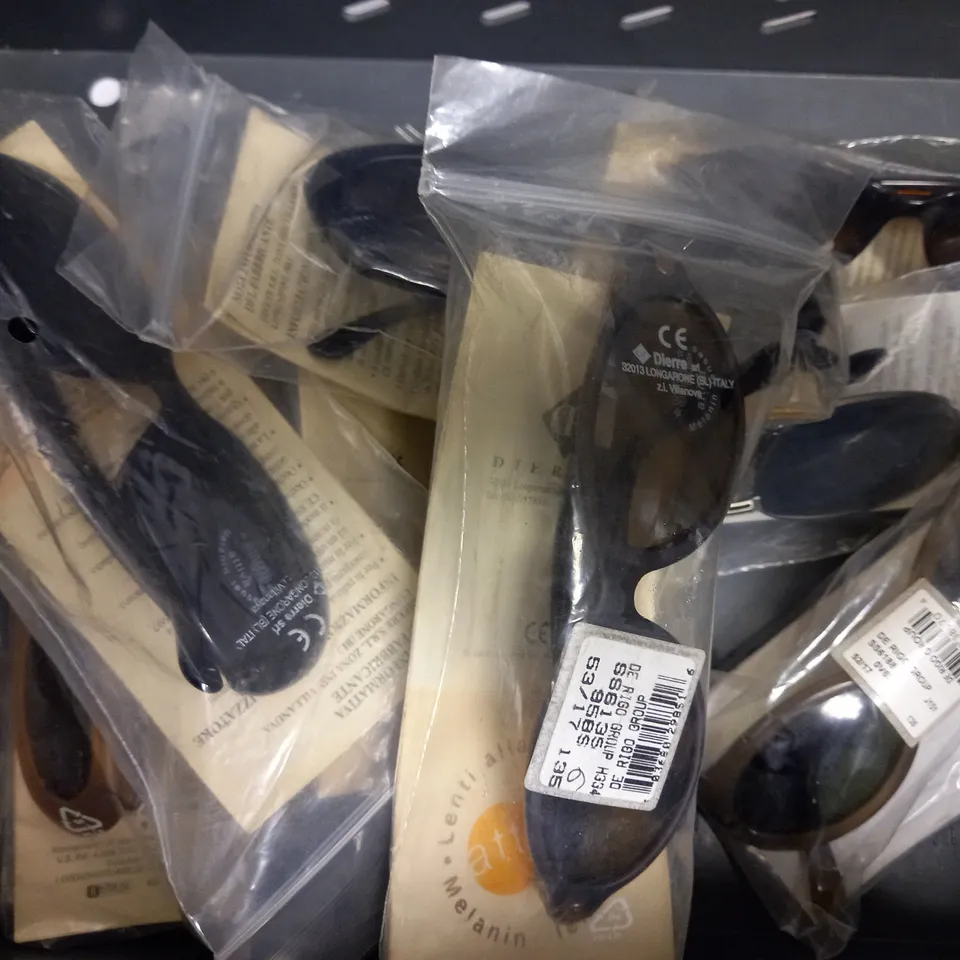 APPROXIMATELY 10 ASSORTED DE RIGO STING SUNGLASSES TO INCLUDE MODELS 6140, 6188, 6135, 6139 ETC. 