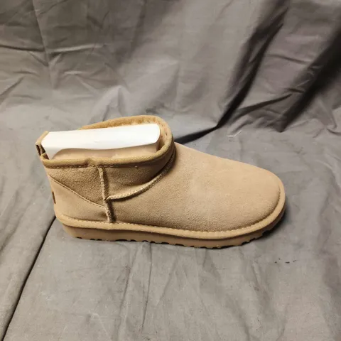 UGG KUWANS CLASSIC SLIP ON SHOES - 3
