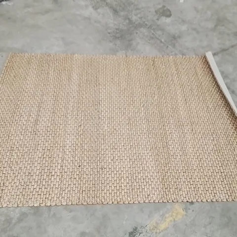 QUALITY DESIGNER AREA RUG - APPROXIMATELY 204X140CM