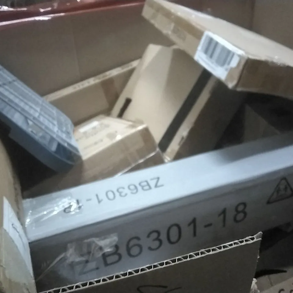 PALLET OF HOUSEHOLD ITEMS TO INCLUDE NARROW BEZEL LED DISPLAY HD 238,WALL CLOCK, RETRACTABLE SAFETY GATE, AUDIO TURNTABLE AND OTHER ASSORTED ITEMS...