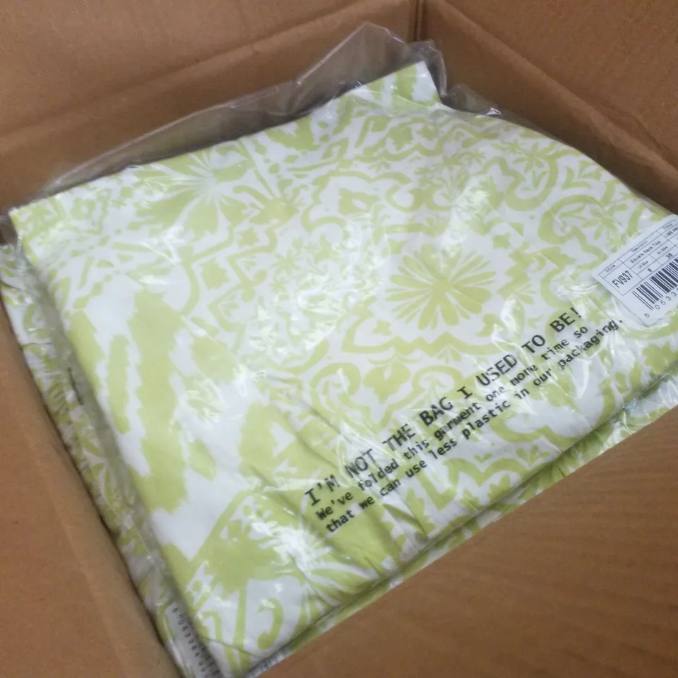 BOX CONTAINING APPROXIMATELY 2 BRAND NEW J D WILLIAMS LIME PRINT SQUARE NECK TOP - SIZE 8