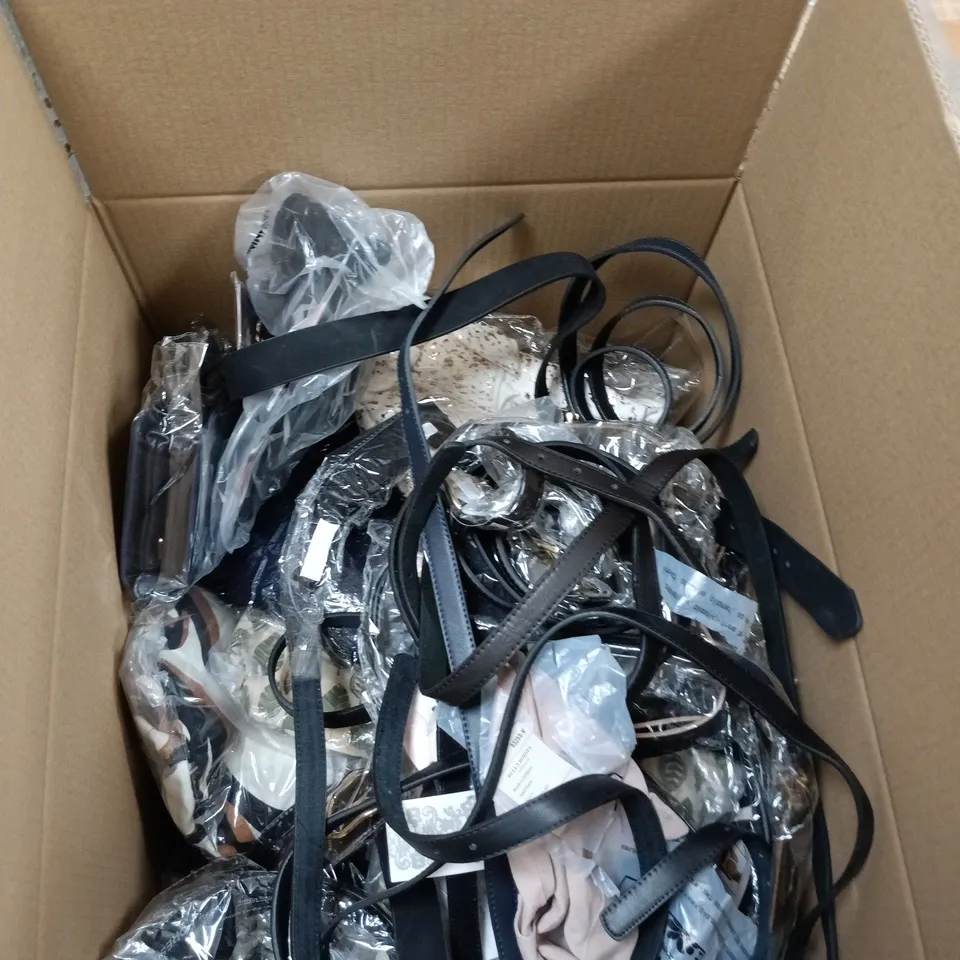 BOX OF APPROXIMATELY 30 ASSORTED ITEMS TO INCLUDE HANG BAG, PURSE, SUGAR CRISP CLOTHING ETC