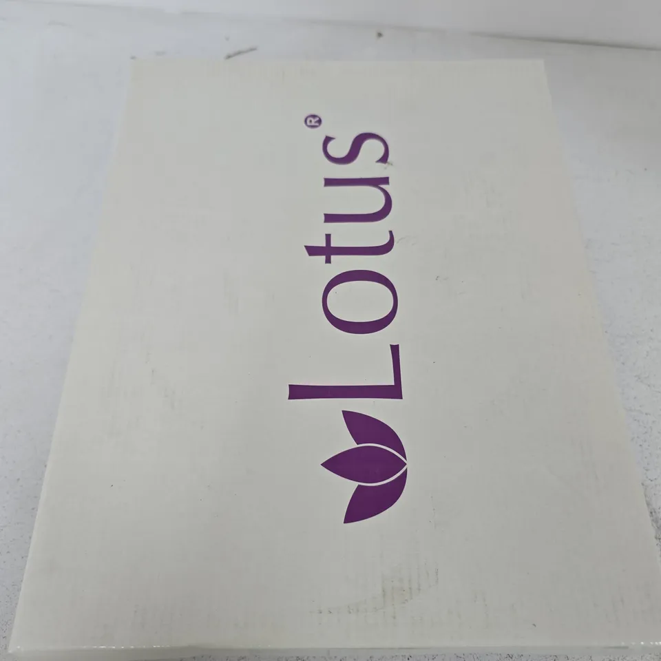 LOTUS OKLAHOMA ULB265 TAN LEATHER BOOTS SIZE 6 