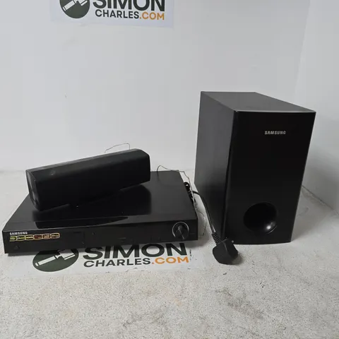 SAMSUNG HOME CINEMA SYSTEM - DVD/BLU-RAY PLAYER WITH SUBWOOFER AND SMALL SOUNDBAR