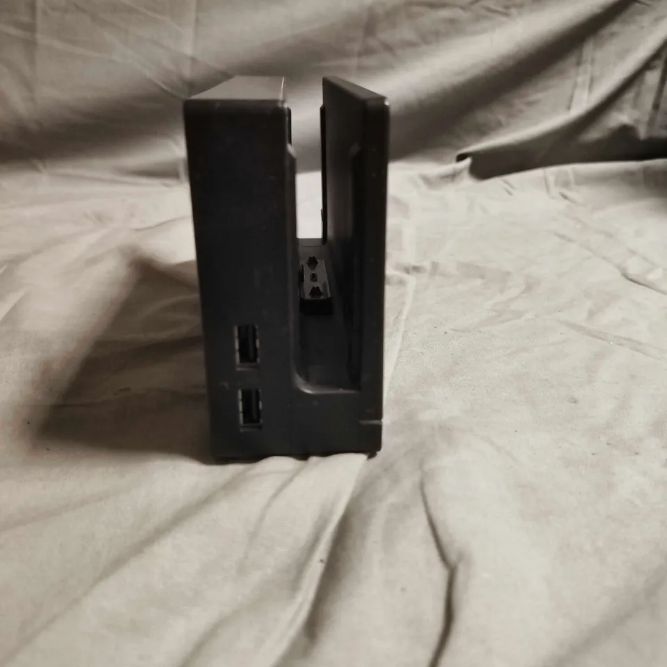 NINTENDO SWITCH BLACK USB DOCKING STATION / CHARGER WITH AC ADAPTER PORT – DUAL USB 